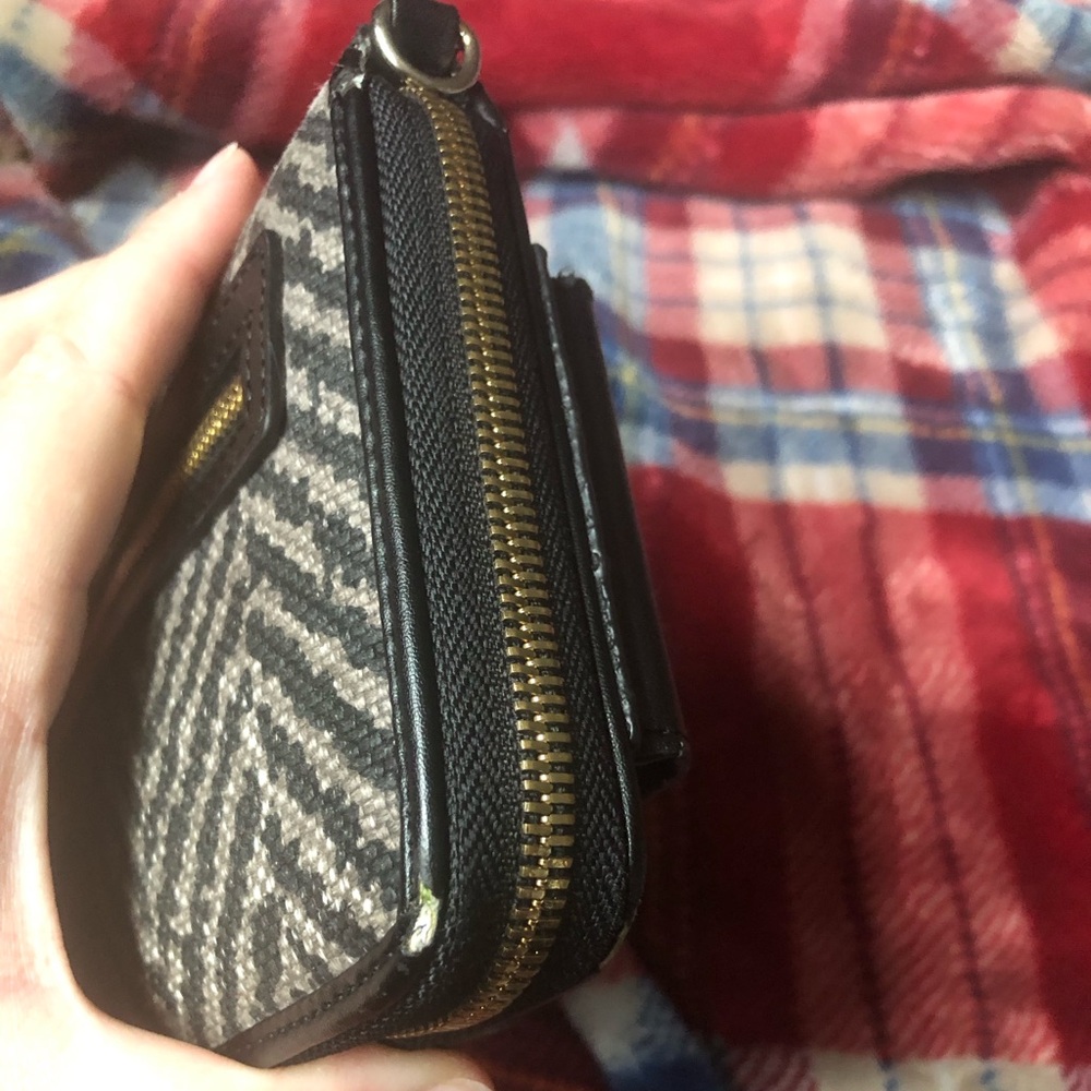 Spartina 449 Phone Wallet - Picture 11 of 14